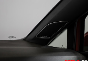 Подержанный автомобиль Volkswagen Golf GTI Hatchback 2021 года (14 фото)