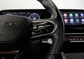Подержанный автомобиль Omoda C5 2023 года (27 фото)