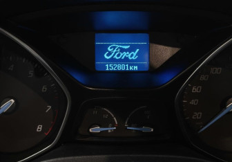 Подержанный автомобиль Ford Focus Hatchback 2011 года (14 фото)