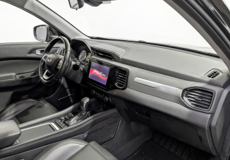 Подержанный автомобиль Chery Tiggo 4 2022 года (11 фото)