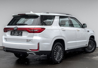 Новый Changan CS95 2023 (2 фото)