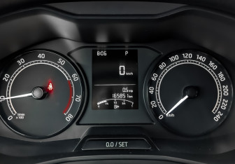 Подержанный автомобиль Skoda Rapid Liftback 2021 года (15 фото)