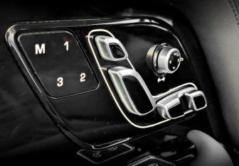 Подержанный автомобиль Land Rover Range Rover 2019 года (21 фото)