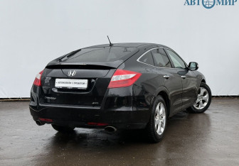 Подержанный автомобиль Honda Crosstour 2012 года (5 фото)