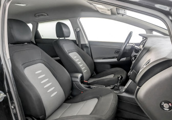 Подержанный автомобиль Kia Ceed Wagon 2014 года (23 фото)