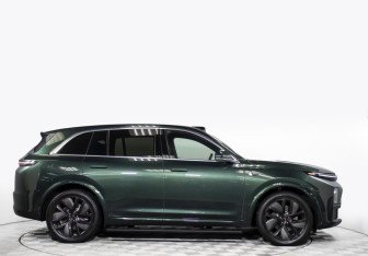 Подержанный автомобиль LiXiang L7 2023 года (4 фото)