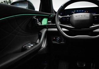 Подержанный автомобиль Exeed RX 2023 года (16 фото)