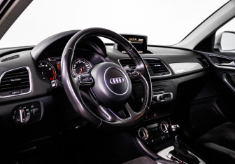 Подержанный автомобиль Audi Q3 2012 года (14 фото)