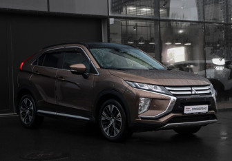 Подержанный автомобиль Mitsubishi Eclipse Cross 2018 года (3 фото)