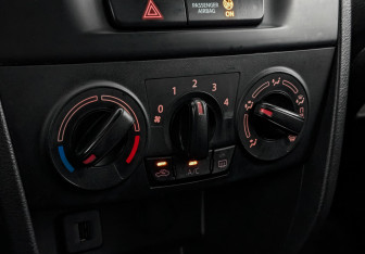 Подержанный автомобиль Suzuki Vitara 2022 года (21 фото)