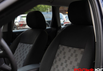 Подержанный автомобиль Ford Focus Wagon 2006 года (14 фото)