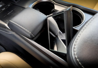 Подержанный автомобиль Lexus NX 2019 года (26 фото)