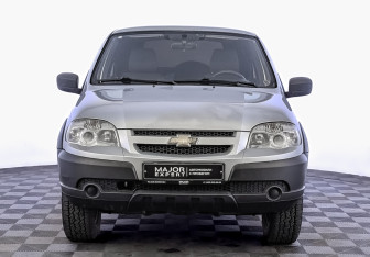Подержанный автомобиль Chevrolet Niva 2017 года (2 фото)