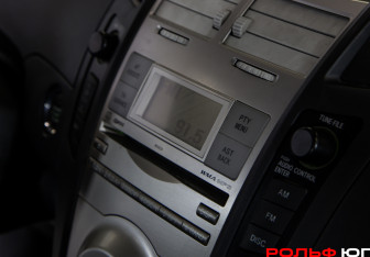 Подержанный автомобиль Toyota Yaris Hatchback 2008 года (13 фото)