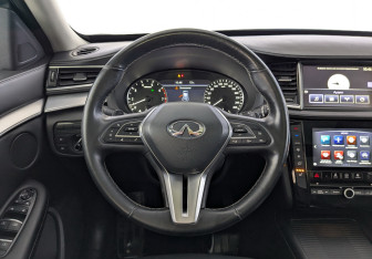 Подержанный автомобиль Infiniti QX50 2019 года (22 фото)