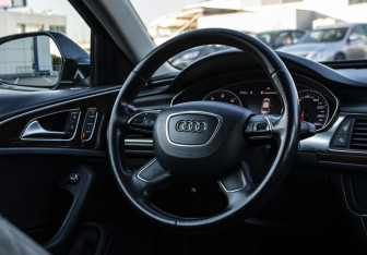 Подержанный автомобиль Audi A6 Sedan 2012 года (10 фото)