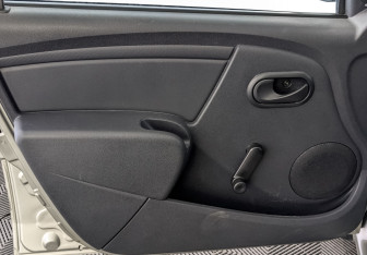 Подержанный автомобиль LADA (ВАЗ) Largus Wagon 2021 года (19 фото)