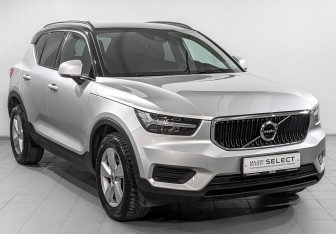 Подержанный автомобиль Volvo XC40 2018 года (3 фото)