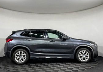 Подержанный автомобиль BMW X2 2020 года (6 фото)