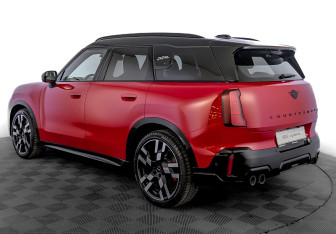 Подержанный автомобиль MINI Countryman 2024 года (7 фото)