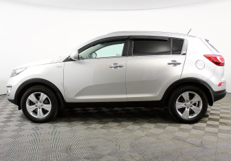 Подержанный автомобиль Kia Sportage 2012 года (6 фото)
