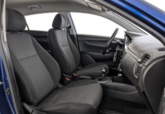 Подержанный автомобиль Kia Rio Hatchback 2021 года (23 фото)