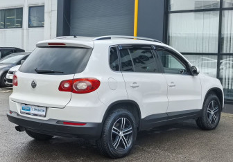 Подержанный автомобиль Volkswagen Tiguan 2009 года (5 фото)