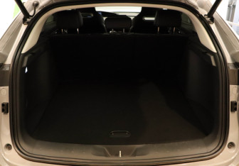 Подержанный автомобиль Changan UNI-K 2023 года (28 фото)