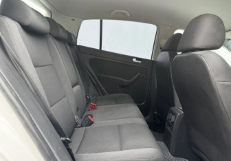 Подержанный автомобиль Volkswagen Golf Plus 2011 года (11 фото)