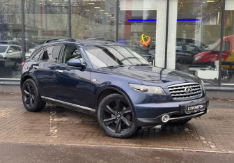 Подержанный автомобиль Infiniti FX 2006 года (3 фото)