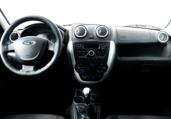 Подержанный автомобиль LADA (ВАЗ) Granta Sedan 2017 года (8 фото)