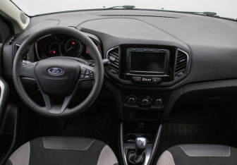Подержанный автомобиль LADA (ВАЗ) XRAY 2016 года (13 фото)
