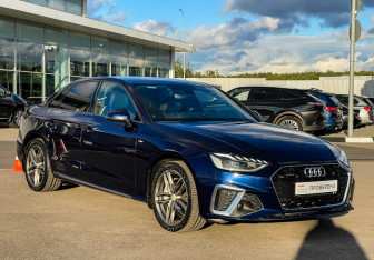 Подержанный автомобиль Audi A4 Sedan 2020 года (3 фото)