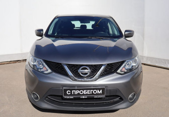 Подержанный автомобиль Nissan Qashqai 2017 года (2 фото)