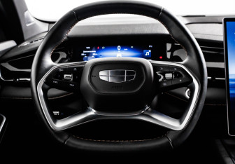 Подержанный автомобиль Geely Preface 2024 года (19 фото)
