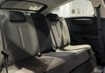 Подержанный автомобиль Citroen C4 Hatchback 2009 года (10 фото)