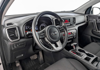 Подержанный автомобиль Kia Sportage 2019 года (16 фото)