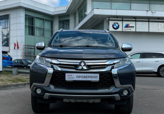 Подержанный автомобиль Mitsubishi Pajero Sport 2019 года (2 фото)