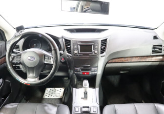 Подержанный автомобиль Subaru Outback Wagon 2014 года (14 фото)