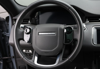 Подержанный автомобиль Land Rover Range Rover Evoque 2021 года (19 фото)
