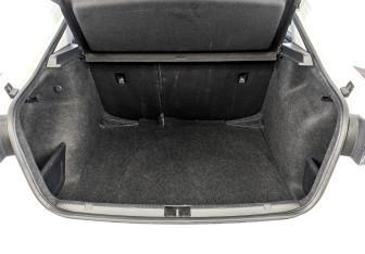 Подержанный автомобиль Skoda Rapid Liftback 2021 года (10 фото)