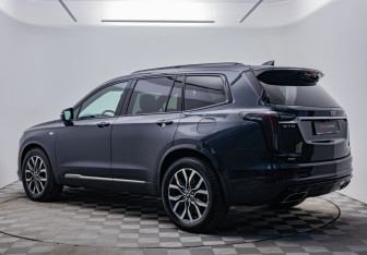 Подержанный автомобиль Cadillac XT6 2021 года (3 фото)