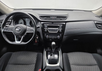 Подержанный автомобиль Nissan X-Trail 2019 года (11 фото)