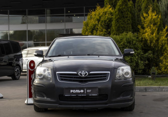 Подержанный автомобиль Toyota Avensis Sedan 2007 года (3 фото)