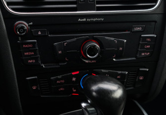 Подержанный автомобиль Audi A5 Coupe 2009 года (15 фото)