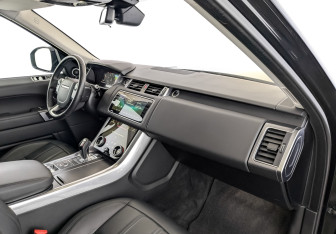 Подержанный автомобиль Land Rover Range Rover Sport 2020 года (11 фото)