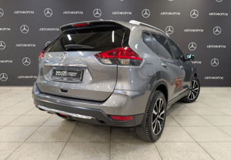 Подержанный автомобиль Nissan X-Trail 2019 года (5 фото)