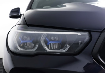 Подержанный автомобиль BMW X6 2021 года (25 фото)
