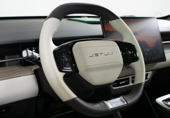 Подержанный автомобиль Jetour Dashing 2024 года (14 фото)