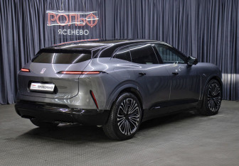 Подержанный автомобиль Avatr 07 2024 года (5 фото)